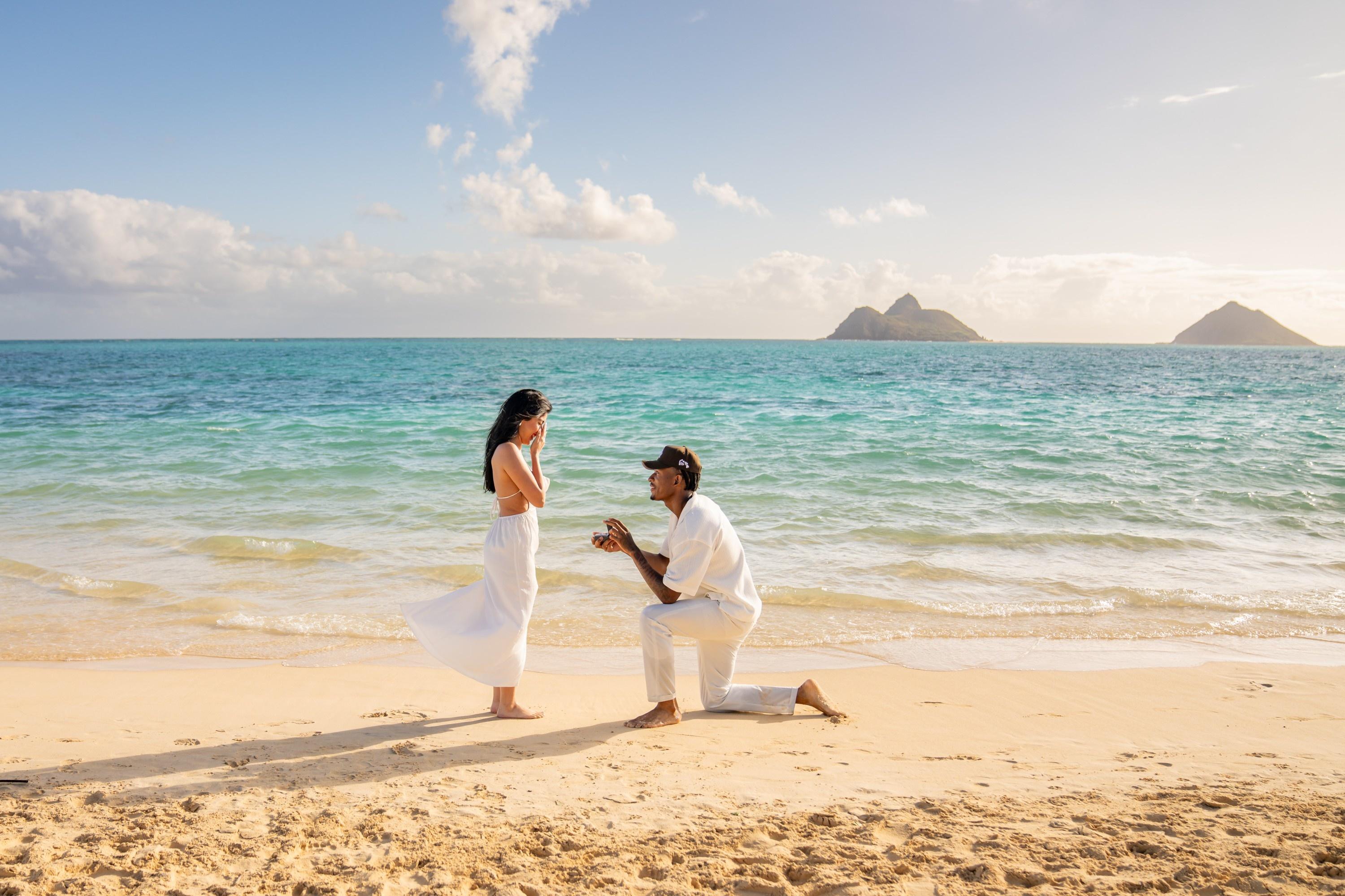 carousel-hero-element image-0