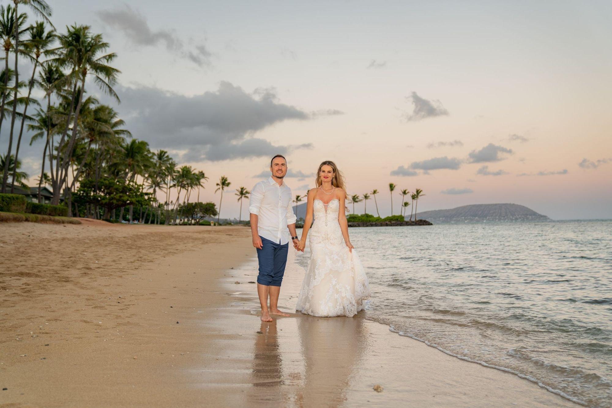 carousel-hero-element image-0